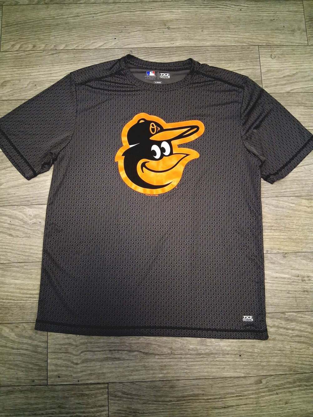 MLB Baltimore Orioles TX3 Cool Geometric Pattern Short Sleeve T-Shirt XL